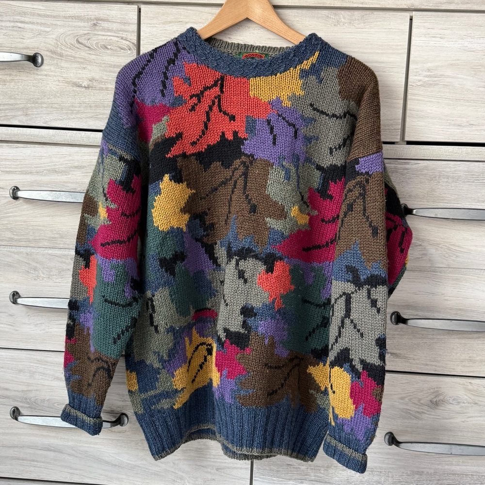 Boston Traders unisex 100% Wool Leaf Pattern Sweater – Size M